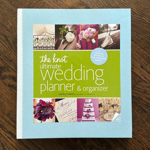 *Brand New* The Knot- Ultimate Wedding Planner & Organizer - Picture 1 of 9